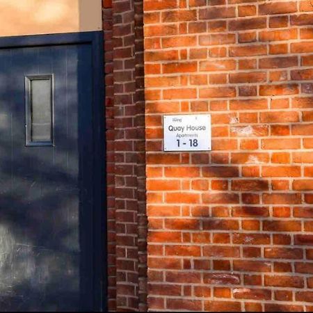 Apartamento Modern 2-Bed Flat In Salford Mánchester Exterior foto